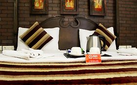 Oyo Premium Rajouri Garden Janta Market